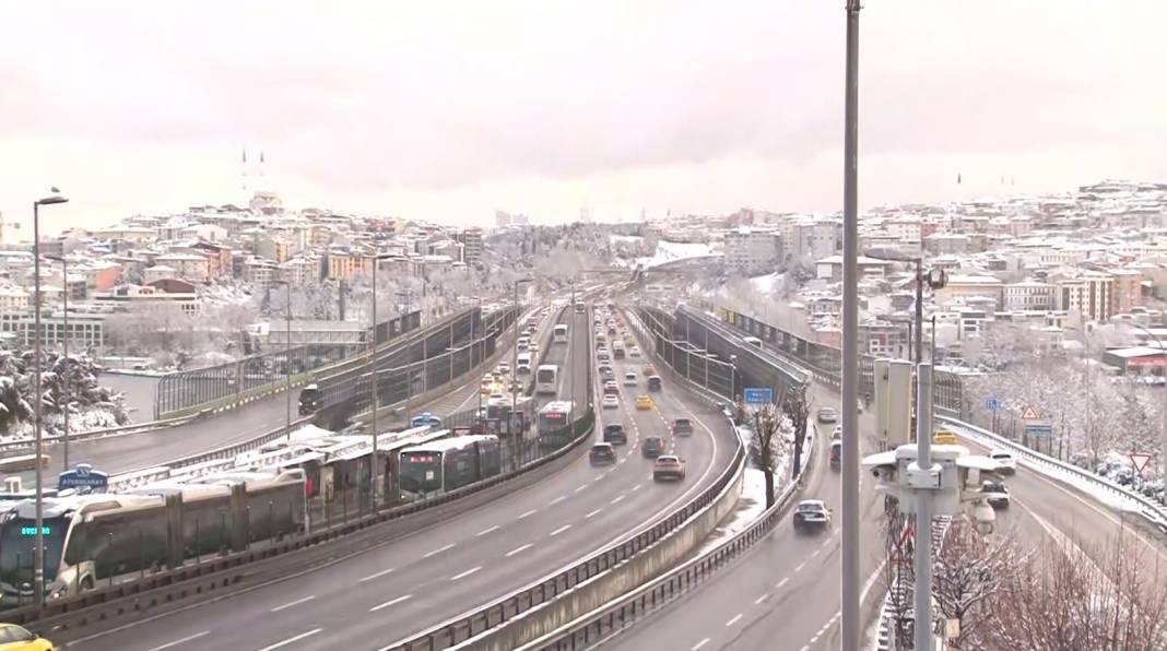 İstanbul tablo gibi! Boğaz gelinlik giydi… 21